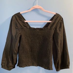 NWT Black slightly cropped fitted top